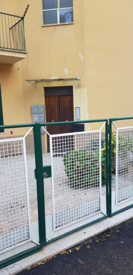 Vicino Di Centro E Universita Stanza Con Balcone Perugia Kültér fotó